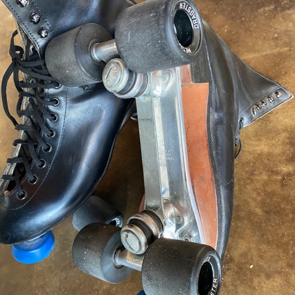 VTG Riedell Red Wing Black Leather Roller Skates Metaflex Dragster Wheels - Picture 12 of 12